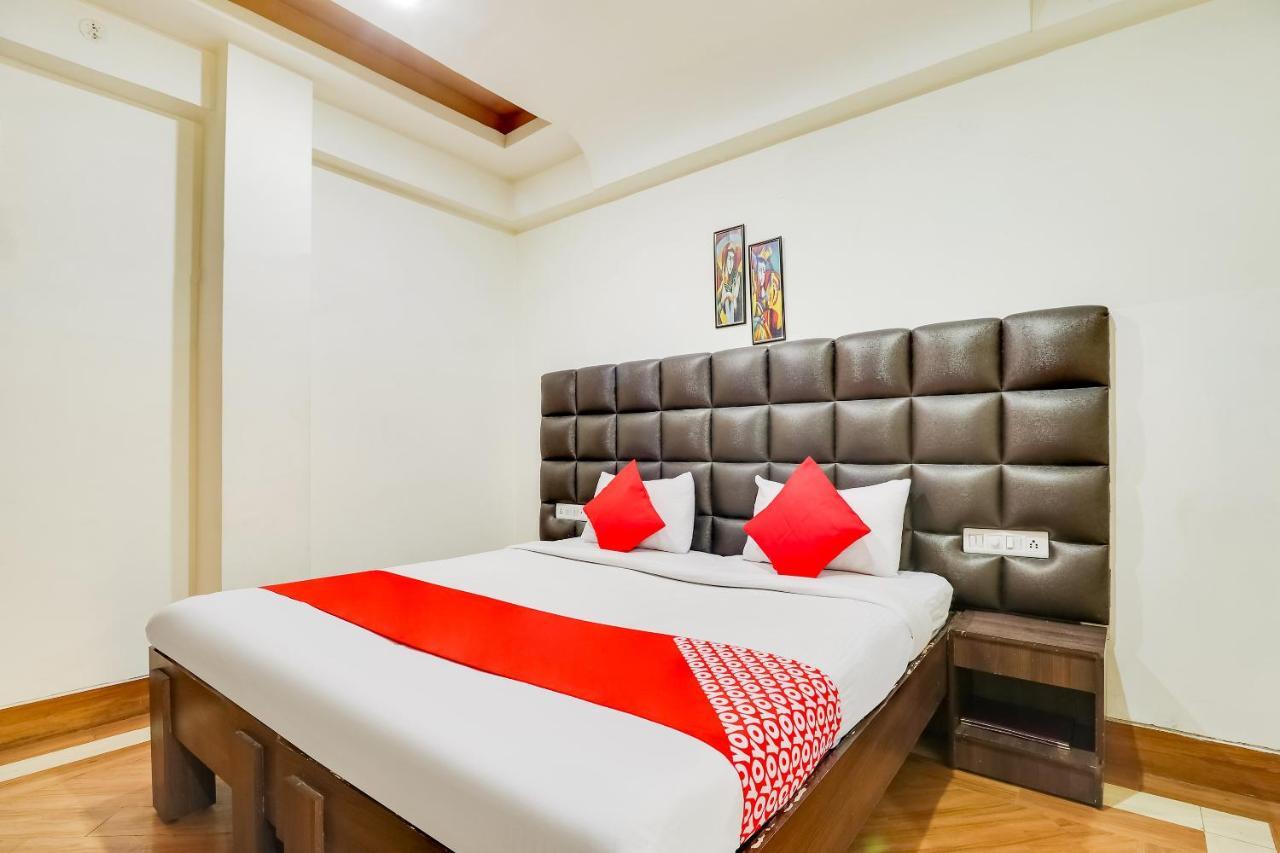 Oyo 71149 Jeet Residency Rewa المظهر الخارجي الصورة